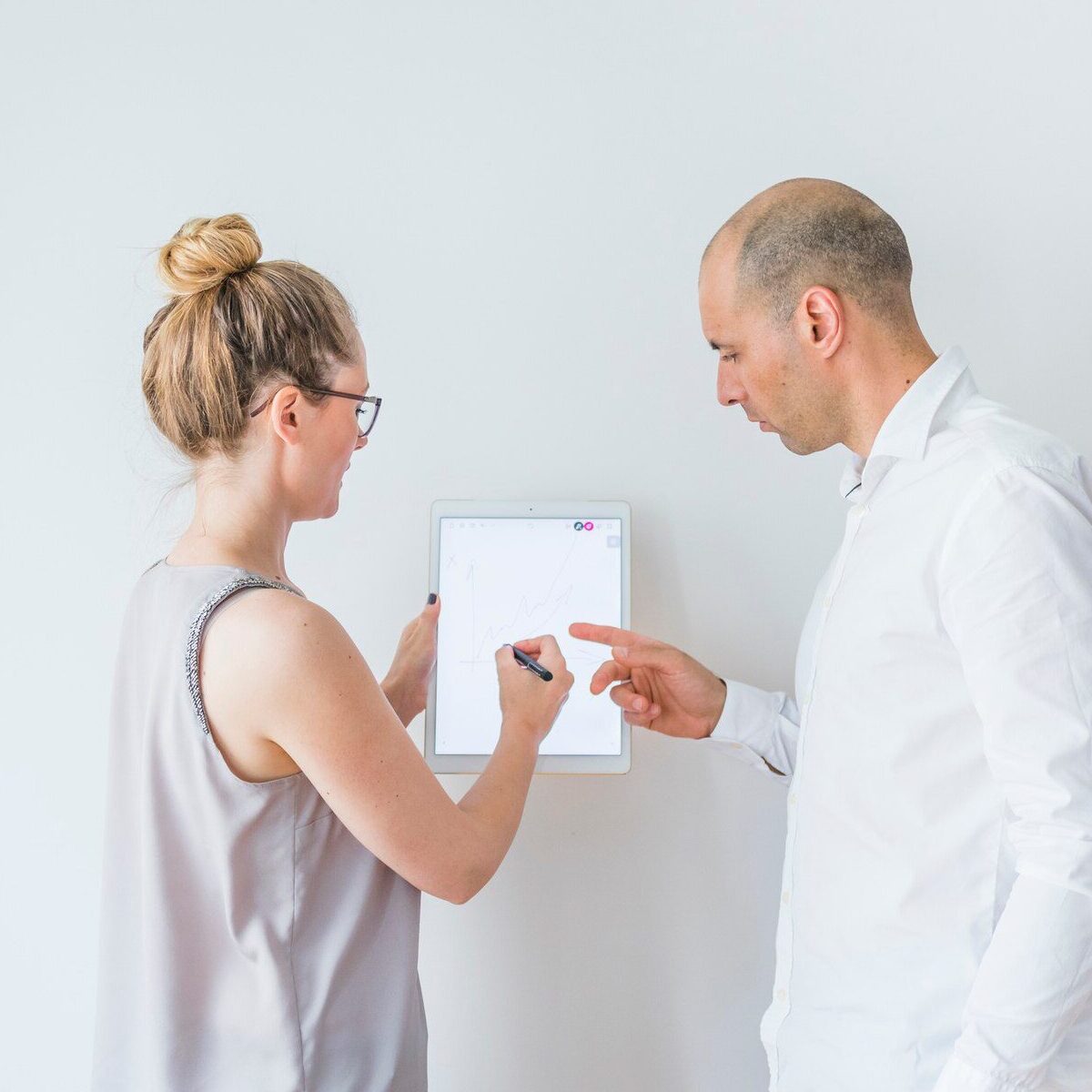 Вознаграждение за рекомендацию Вам и заказчику.